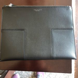 Tory burch tech bag